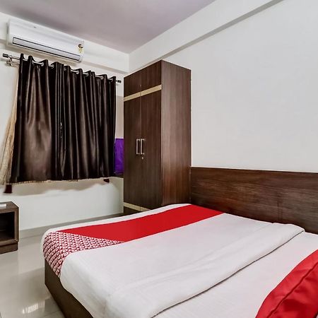 Oyo 81895 Nr Homes Bangalore Extérieur photo